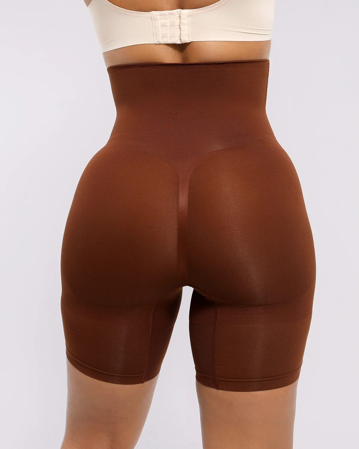 Bare Essentials™ Skin Flow Everyday Shaping Short - Image 6